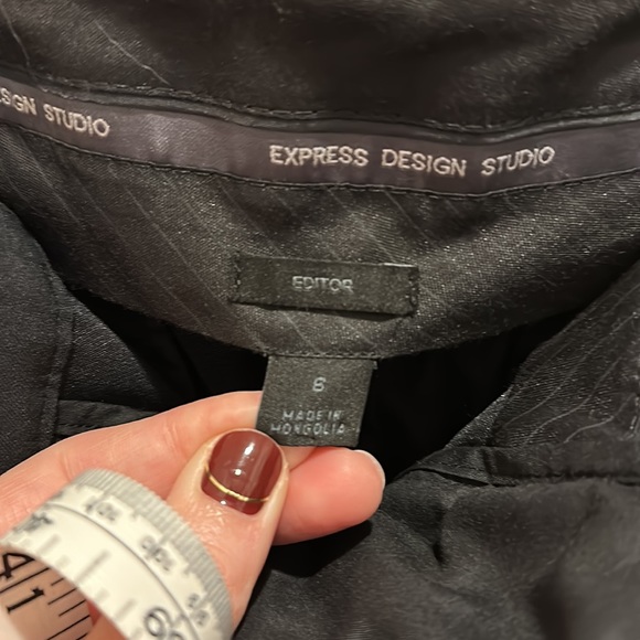 Express design studio capris in black, size 6. - Picture 5 of 6